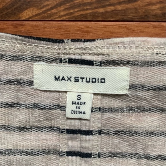 Max Studio dress - Picture 2 of 7